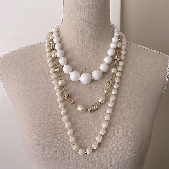 VTG | Costume Jewelry Necklace Bundle - Picture 6 of 14